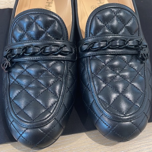 Chanel 22C lambskin loafer/moccasins in black size 38.5 - Picture 11 of 11